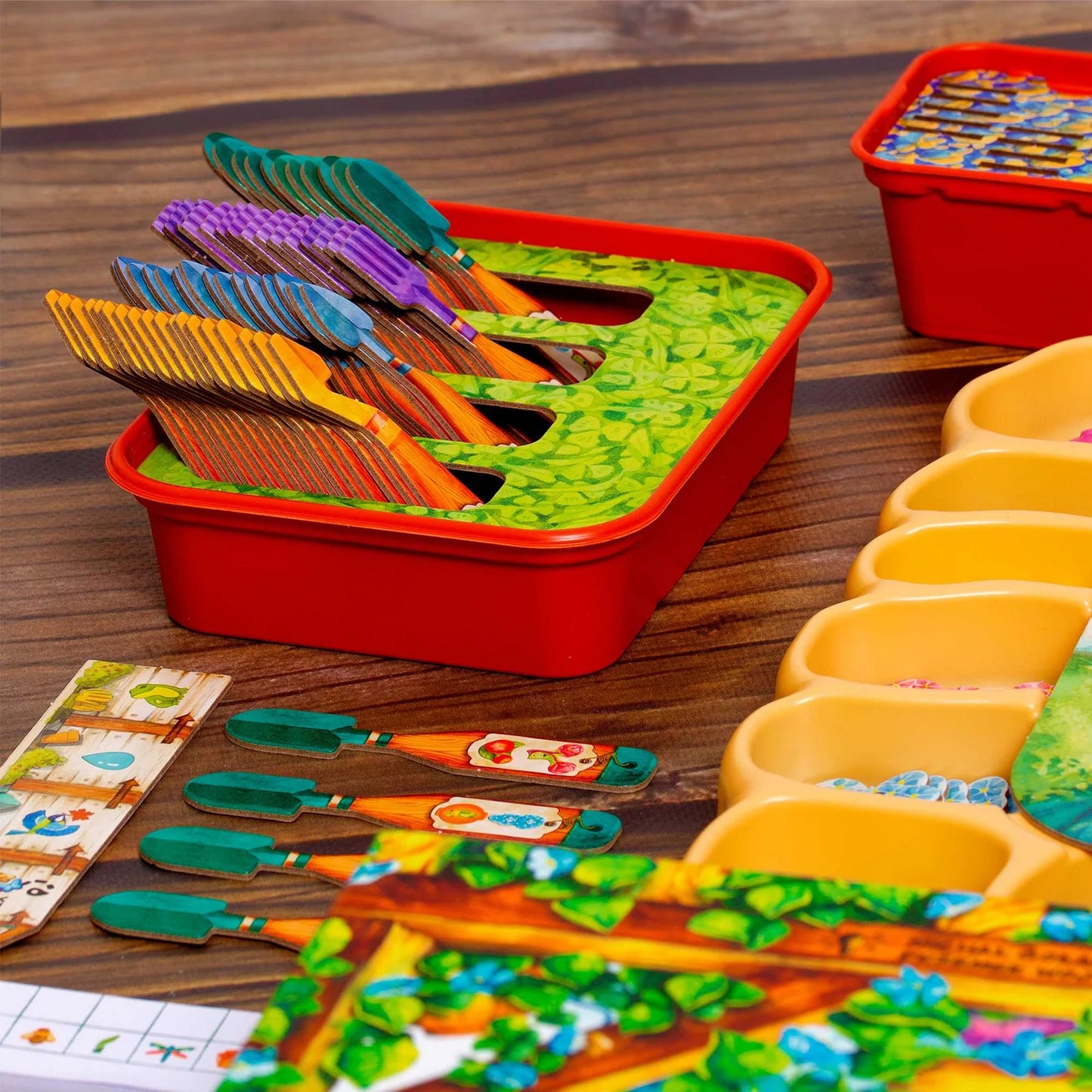 Pergola Board Game Contents