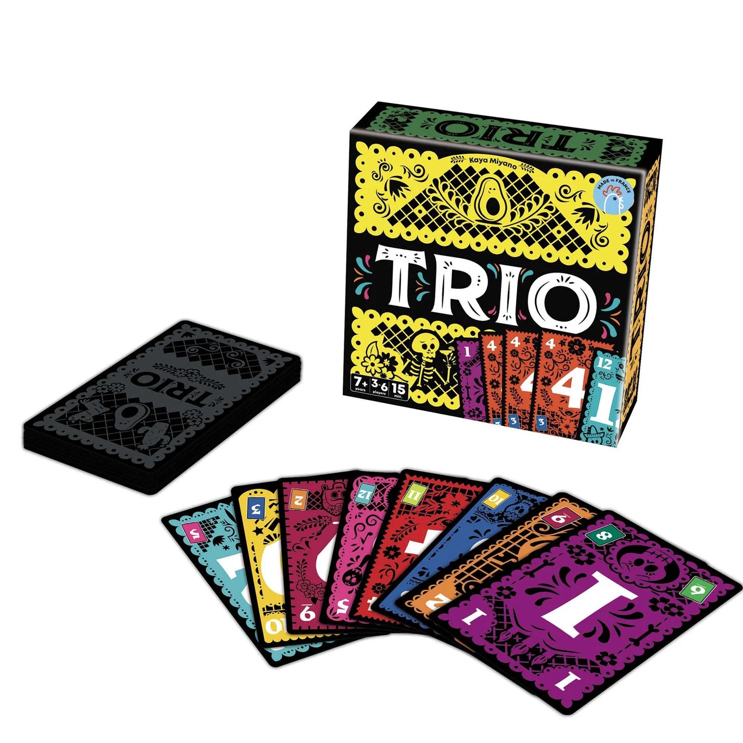 Card game 'TRIO' with colorful cards and packaging on a white background